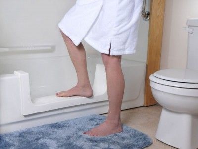 Choosing the Right Walk-In Tub for Elderly: A Comprehensive Review
