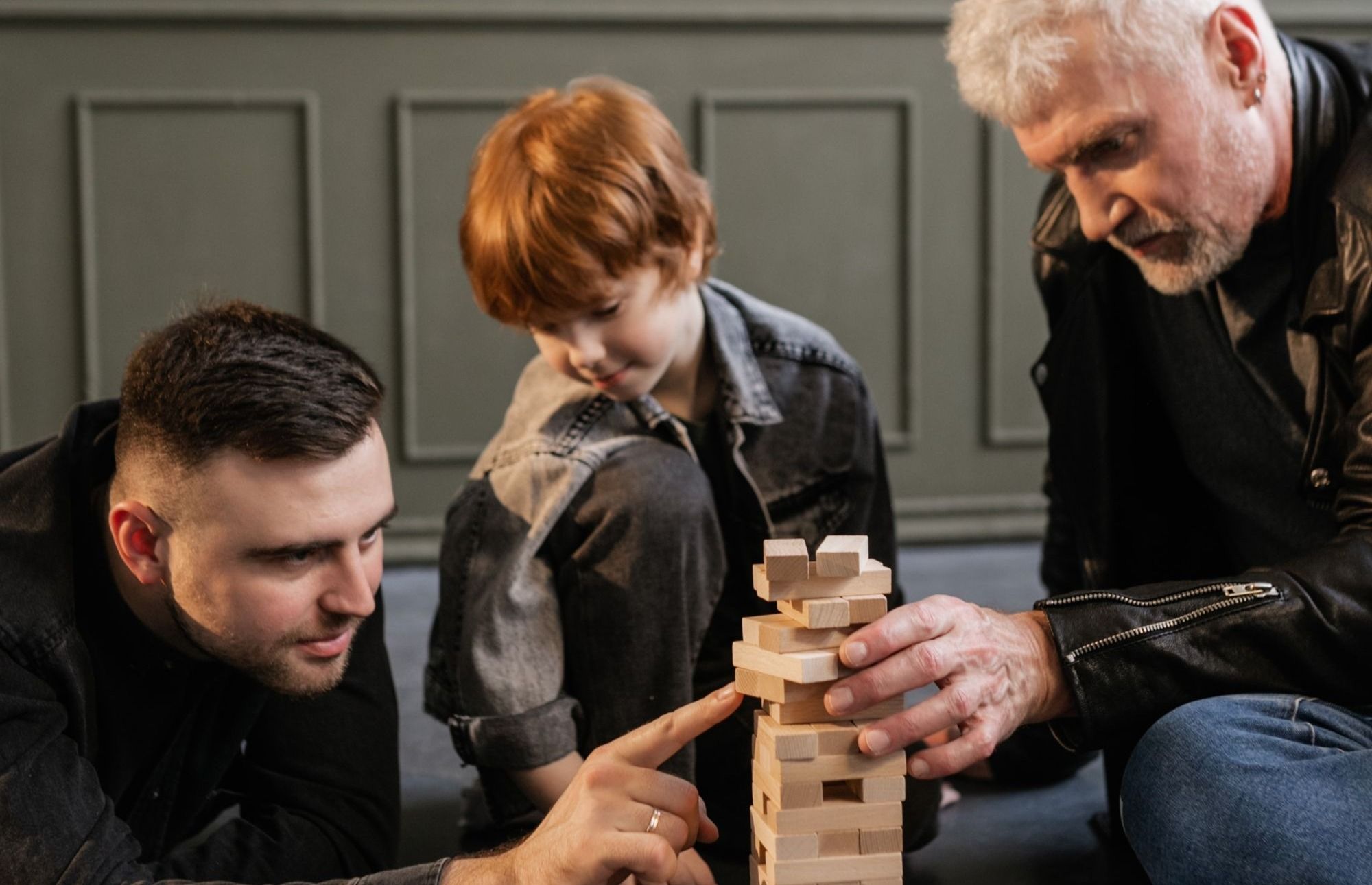 How to Set Boundaries With a Narcissistic Parent
